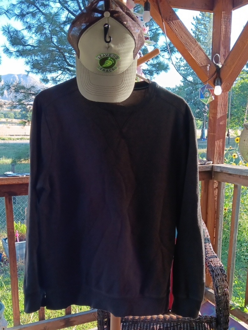 G.H. Bass & Co. Men's Crewneck Sweater in Dark Brown